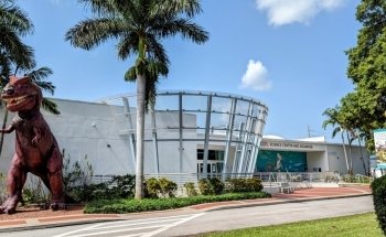 Cox Science Center and Aquarium