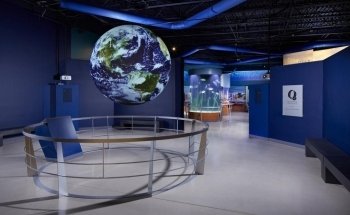 Cox Science Center and Aquarium