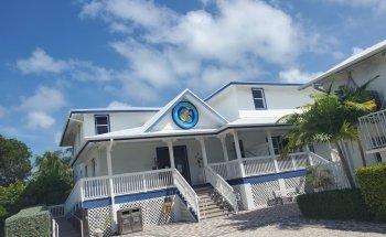 Dolphin Research Center
