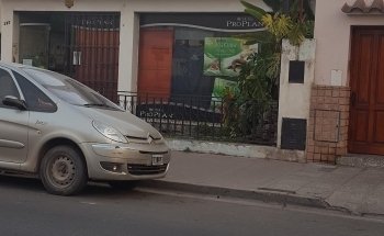 Veterinary Clinic and Aquarius Noa