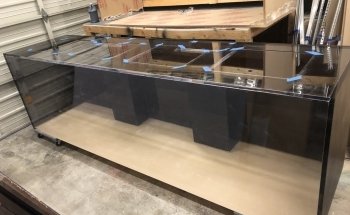 Big Fish Custom Acrylic Aquariums