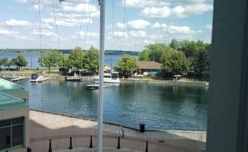 The Aquatarium at Tall Ships Landing