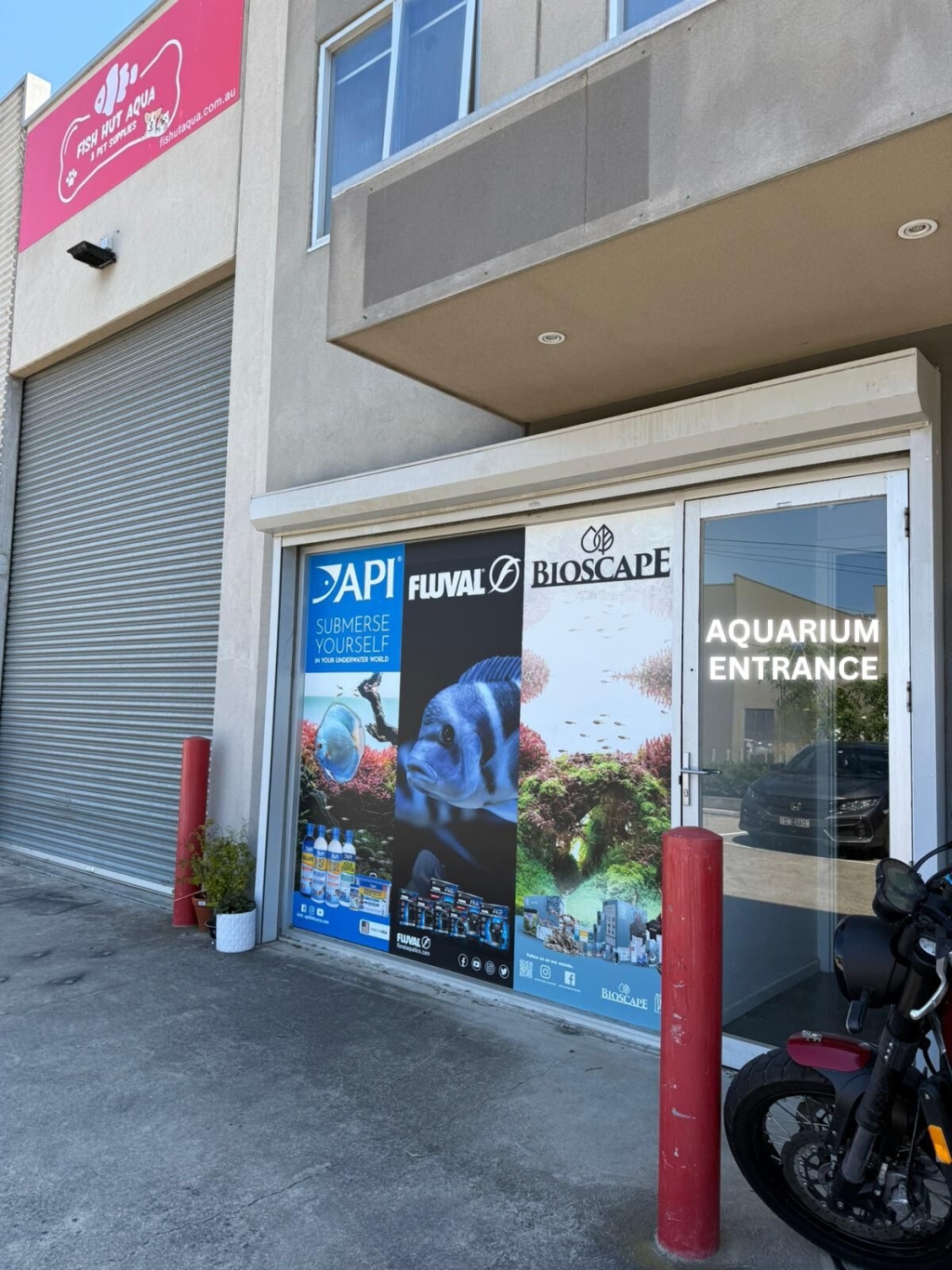 Pabellón de Peces Aqua y Suministros para Mascotas