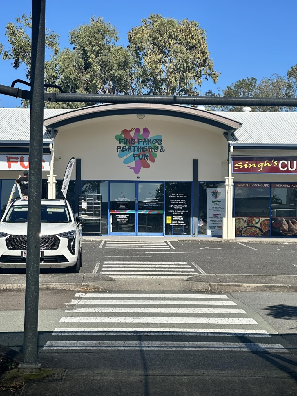 Fins Fangs Feathers & Fur