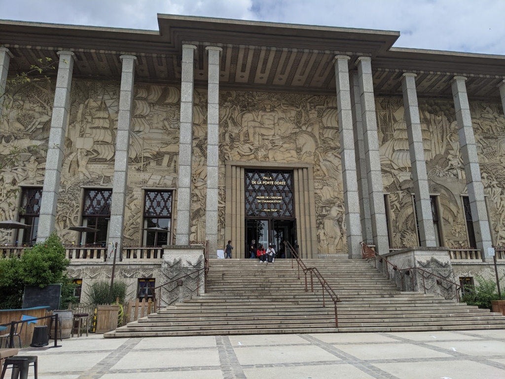 Palacio de la Puerta Dorada