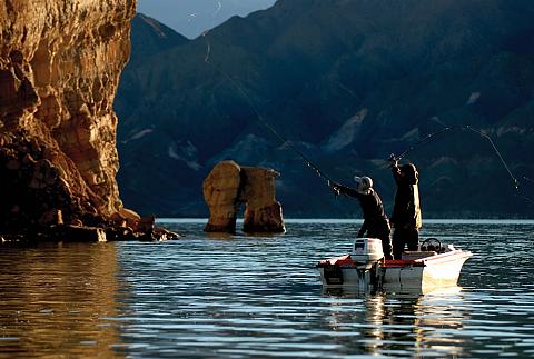 San Juan Aquarium and Fishing