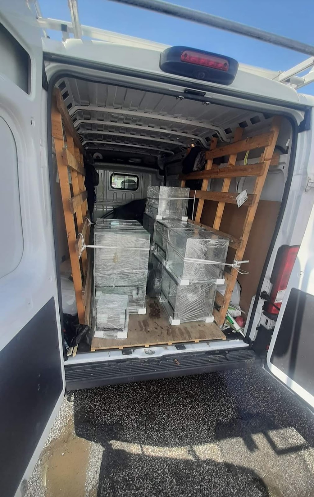 Glaswerken Duval BV terrarium construction