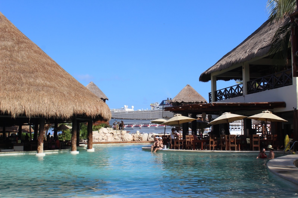 Dolphin Discovery Costa Maya